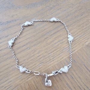 Elegant Silver Heart Bracelet
